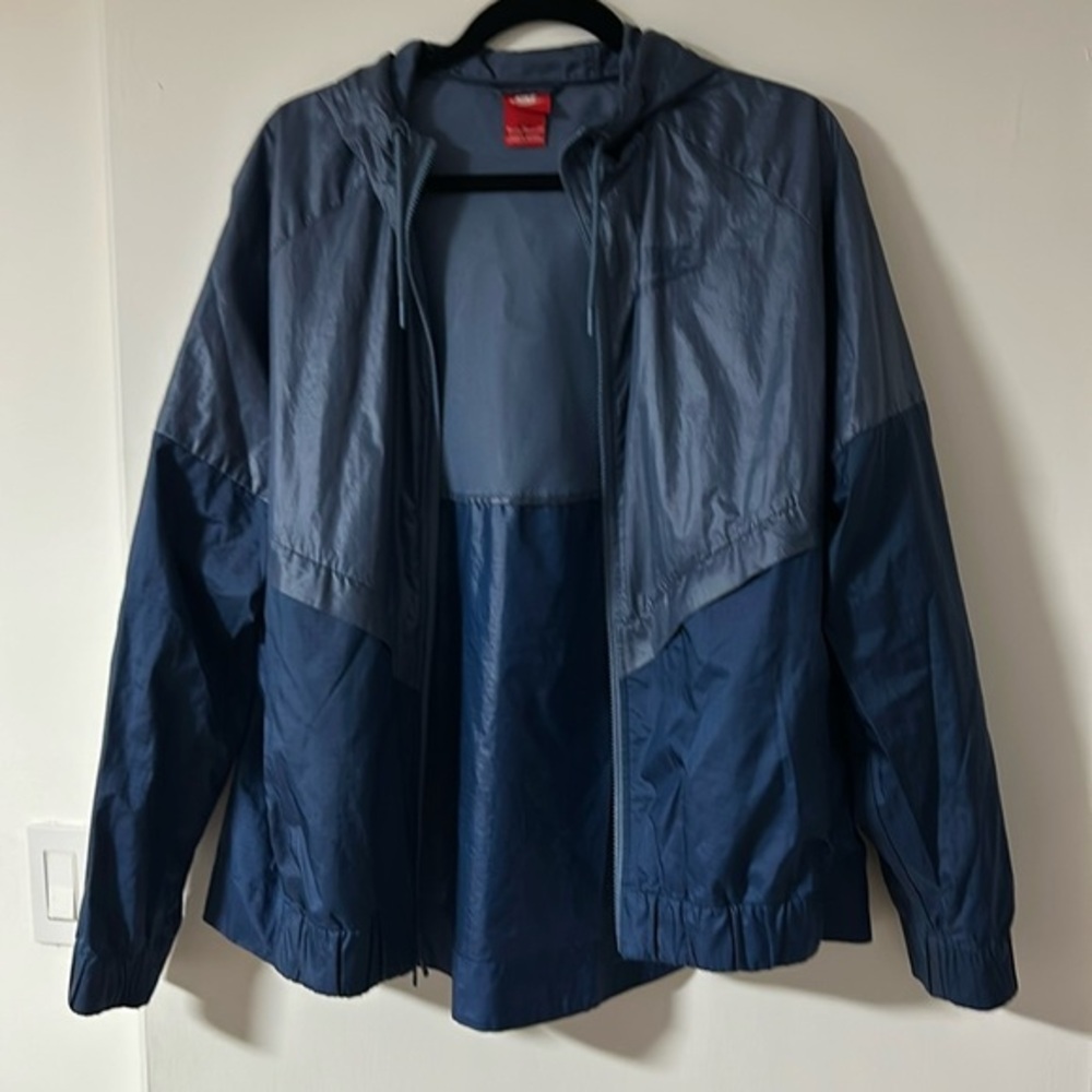 Nike windbreaker